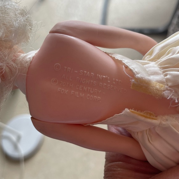 Marilyn Monroe 20th Century Fox Doll - Picture 3 of 5
